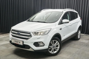 Внедорожник Ford Kuga 2018 года, 1799000 рублей, Красноярск