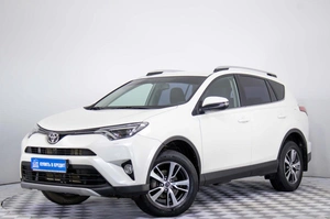Внедорожник Toyota RAV4 2017 года, 2799000 рублей, Пермь