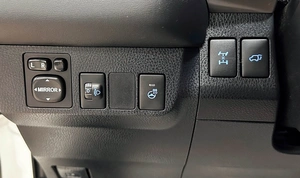 Внедорожник Toyota RAV4 2016 года, 2557000 рублей, Красноярск