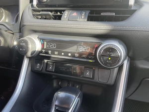 Внедорожник Toyota RAV4 2021 года, 3050000 рублей, Ярославль