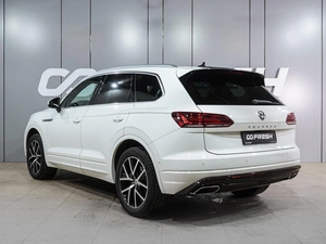 Внедорожник Volkswagen Touareg 2019 года, 7999000 рублей, Воронеж