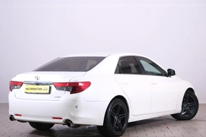 Седан Toyota Mark X 2015 года, 2099000 рублей, Омск