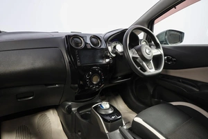 Хетчбэк Nissan Note 2017 года, 1349000 рублей, Новосибирск