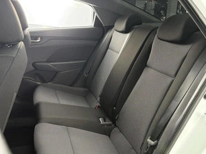 Седан Hyundai Solaris 2019 года, 1290000 рублей, Омск