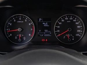 Хетчбэк Kia Rio X-Line 2019 года, 1640000 рублей, Краснодар