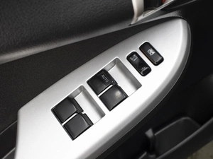 Седан Toyota Corolla 2007 года, 890000 рублей, Омск