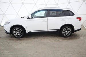 Внедорожник Mitsubishi Outlander 2017 года, 2210000 рублей, Обнинск