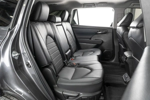 Внедорожник Toyota Highlander 2022 года, 7480000 рублей, Тюмень