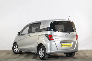 Минивэн Honda Freed 2014 года, 1479000 рублей, Тюмень