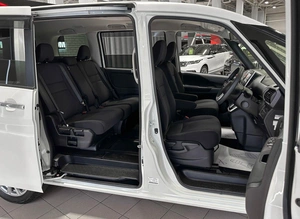 Минивэн Nissan Serena 2016 года, 1640000 рублей, Красноярск