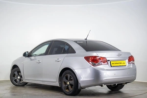 Седан Chevrolet Cruze 2010 года, 669000 рублей, Оренбург