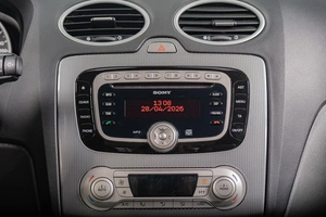 Седан Ford Focus 2011 года, 899000 рублей, Томск