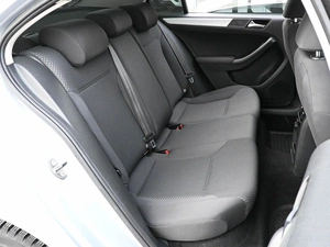 Седан Volkswagen Jetta 2011 года, 899000 рублей, Волгоград