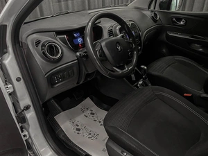 Внедорожник Renault Kaptur 2017 года, 899000 рублей, Красноярск