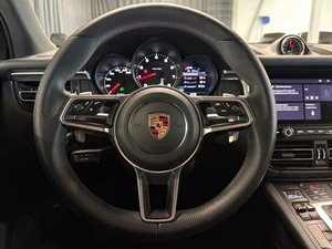 Внедорожник Porsche Macan 2021 года, 6500000 рублей, Павловская Слобода