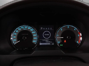 Седан Jaguar XF 2011 года, 1272000 рублей, Воронеж