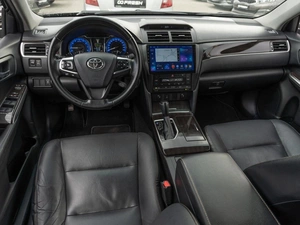 Седан Toyota Camry 2017 года, 2199000 рублей, Саратов