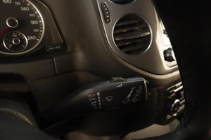 Внедорожник Volkswagen Tiguan 2012 года, 1249000 рублей, Челябинск