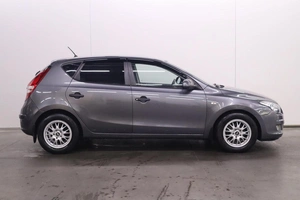 Универсал Hyundai i30 2010 года, 670000 рублей, Брянск