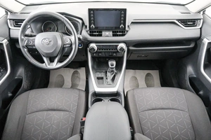 Внедорожник Toyota RAV4 2020 года, 3259000 рублей, Красноярск