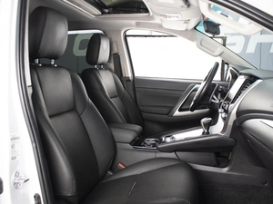 Внедорожник Mitsubishi Montero Sport 2021 года, 3350000 рублей, Омск