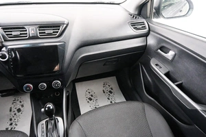 Седан Kia Rio 2016 года, 999000 рублей, Красноярск