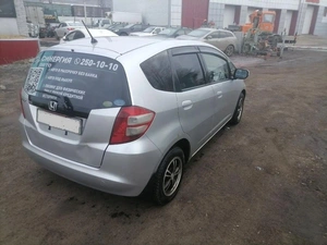 Хетчбэк Honda Fit 2009 года, 670000 рублей, Красноярск
