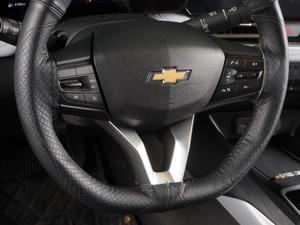 Седан Chevrolet Monza 2023 года, 1729000 рублей, Красный Пахарь