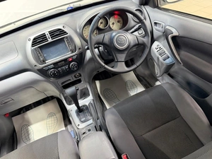 Внедорожник Toyota RAV4 2002 года, 799000 рублей, Красноярск
