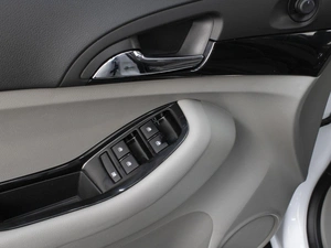 Минивэн Chevrolet Orlando 2012 года, 970000 рублей, Омск