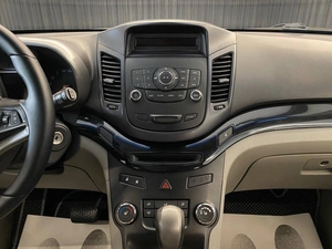 Минивэн Chevrolet Orlando 2012 года, 915000 рублей, Красноярск