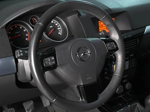 Седан Opel Astra 2013 года, 1059000 рублей, Аксай