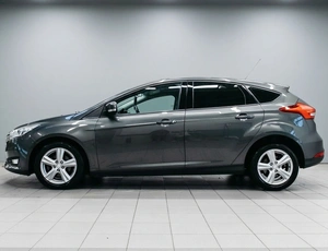 Хетчбэк Ford Focus 2015 года, 849000 рублей, Красноярск