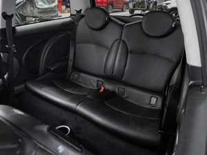 Хетчбэк MINI Cooper S 2007 года, 890000 рублей, Тюмень