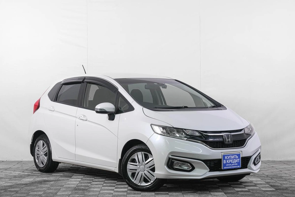 Хетчбэк Honda Fit 2019 года, 1399000 рублей, Кемерово