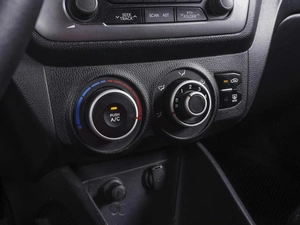 Седан Kia Rio 2013 года, 920000 рублей, Ростов-на-Дону