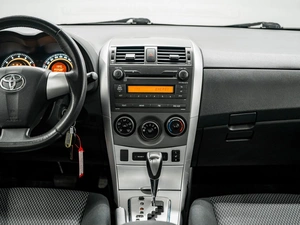 Седан Toyota Corolla 2012 года, 1219000 рублей, Красноярск
