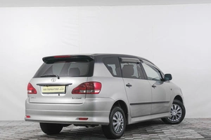 Минивэн Toyota Ipsum 2001 года, 949000 рублей, Кемерово