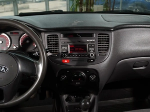 Хетчбэк Kia Rio 2009 года, 544555 рублей, Тверь