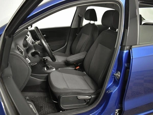 Седан Volkswagen Polo 2017 года, 963100 рублей, Казань