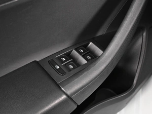 Лифтбек Volkswagen Polo 2022 года, 1649000 рублей, Аксай