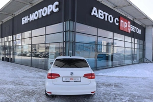Седан Volkswagen Jetta 2015 года, 1380000 рублей, Мирное