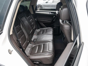 Внедорожник Volkswagen Touareg 2011 года, 2100000 рублей, Краснодар
