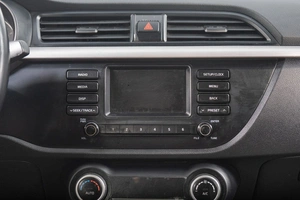 Седан Kia Rio 2017 года, 1329000 рублей, Томск