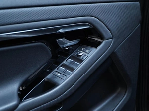 Внедорожник Land Rover Range Rover Evoque 2020 года, 3049777 рублей, Москва