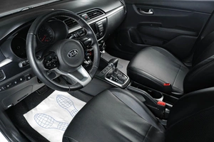 Седан Kia Rio 2018 года, 1759000 рублей, Тюмень