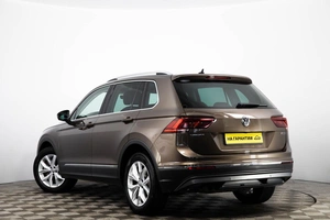 Внедорожник Volkswagen Tiguan 2018 года, 3399000 рублей, Пермь