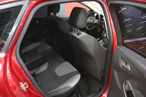 Хэтчбек Ford Focus 2012 года, 960000 рублей, Курск