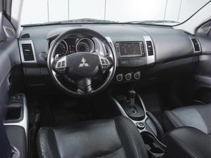Внедорожник Mitsubishi Outlander 2010 года, 1230000 рублей, Ростов-на-Дону