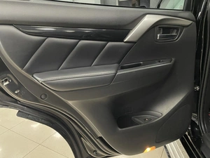 Внедорожник Mitsubishi Pajero Sport 2018 года, 2487000 рублей, Солонцы